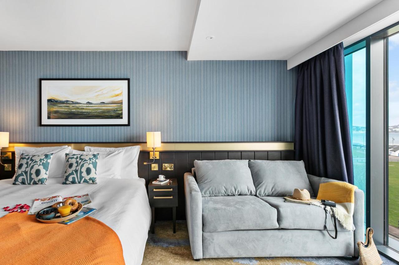 Deluxe Privilege Room with One Double Bed and Sofa Bed
