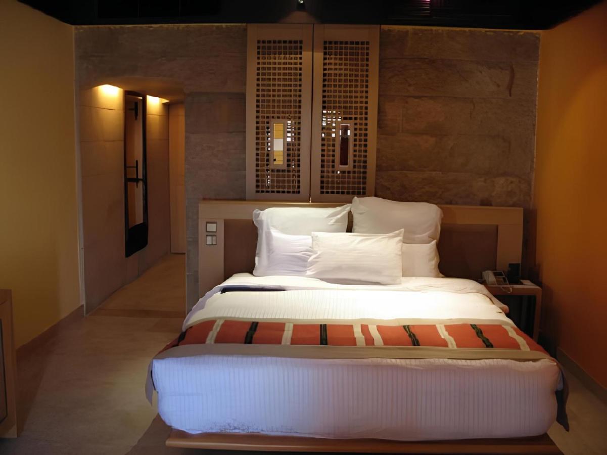 Standard Room Partial Sea View with Balcony