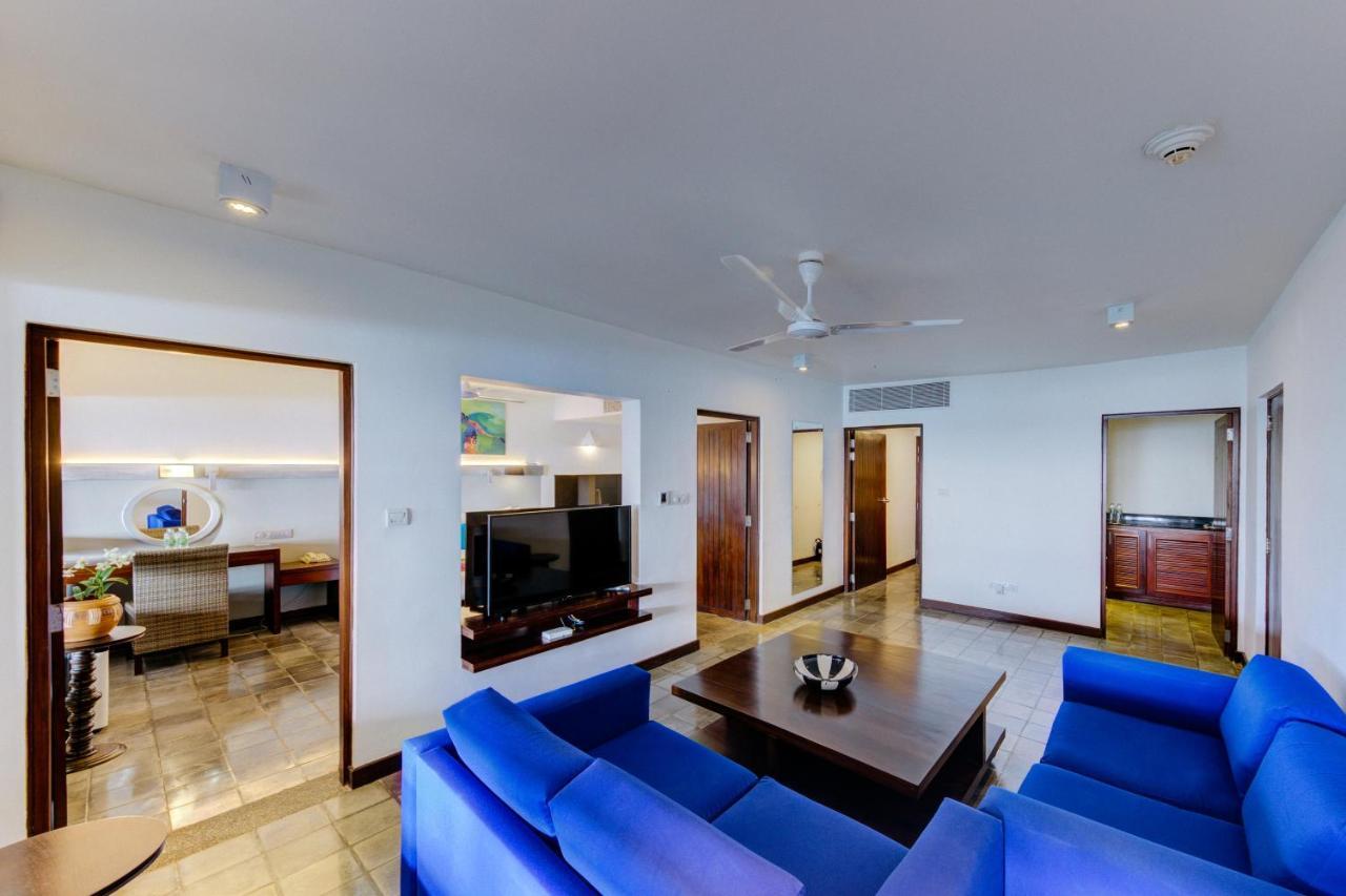 Middle Suite with Balcony - 10% discount on F&B, 15% on SPA