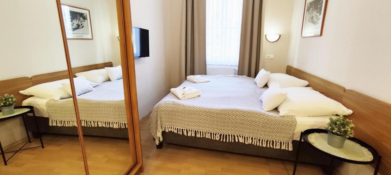 Tweepersoonskamer met 1 of 2 Bedden