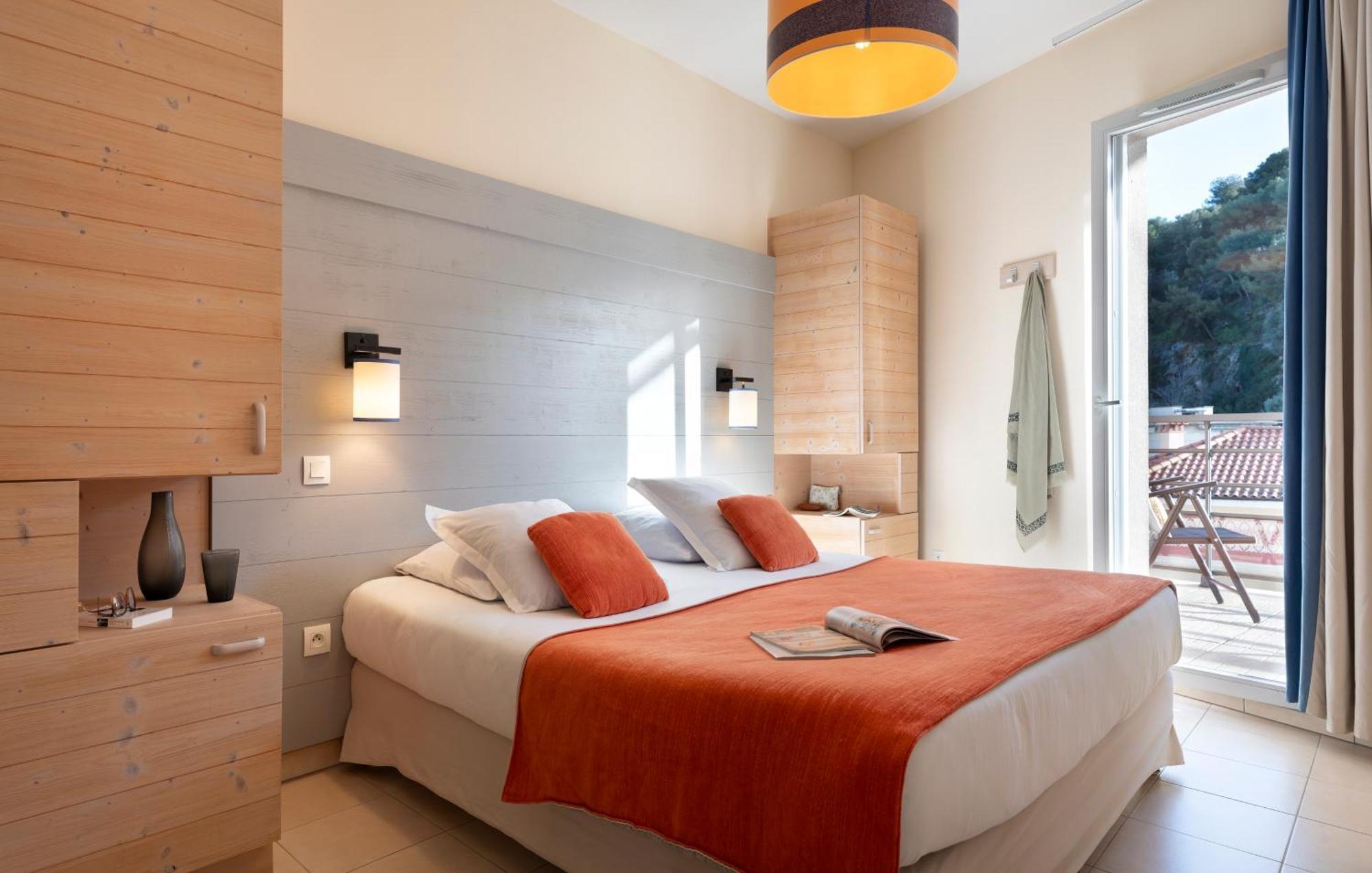 Appartement 2 Chambres Standard avec Climatisation (6 Personnes)