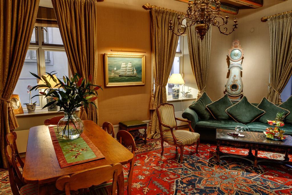 Luxury Suite,175414737:JPEG