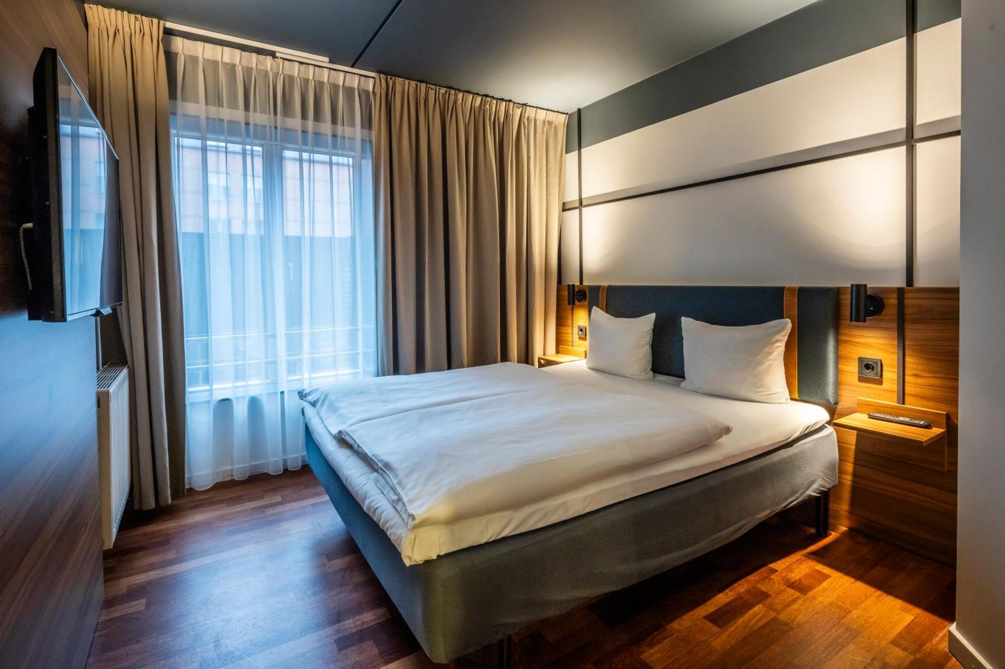 Quarto Duplo Compacto