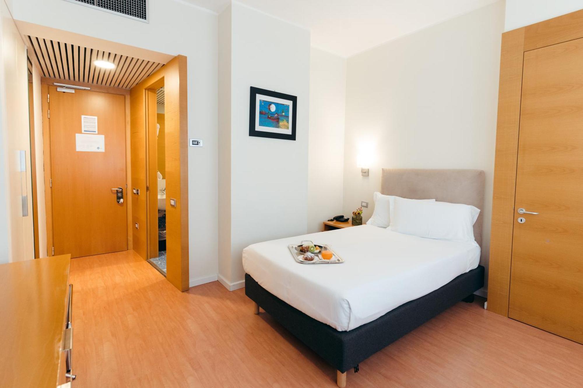 Standard Single Room,1529309911:JPEG