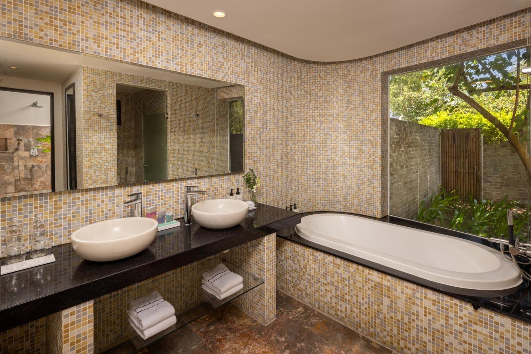 The Level Premium with Terrace and Lounge benefits