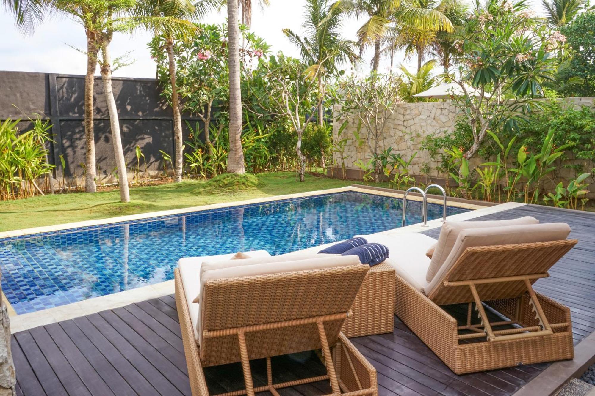 One-Bedroom Villa with King Bed and Swimming Pool