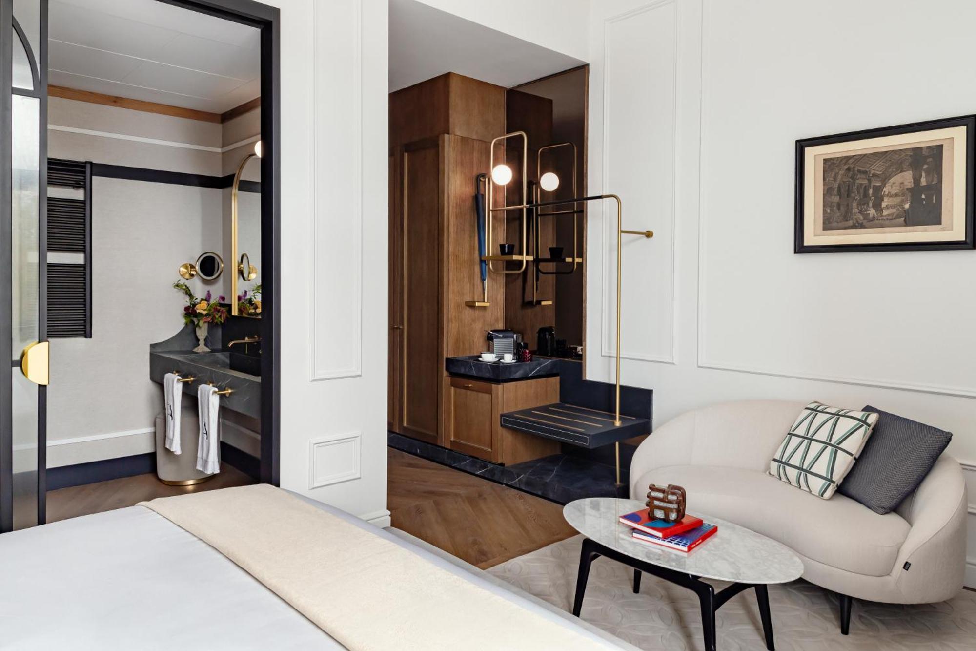 Premier Room,1537482301:JPEG