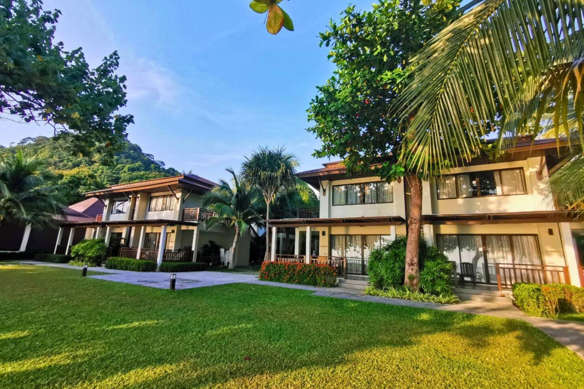 Beachfront Chalet 2nd Floor