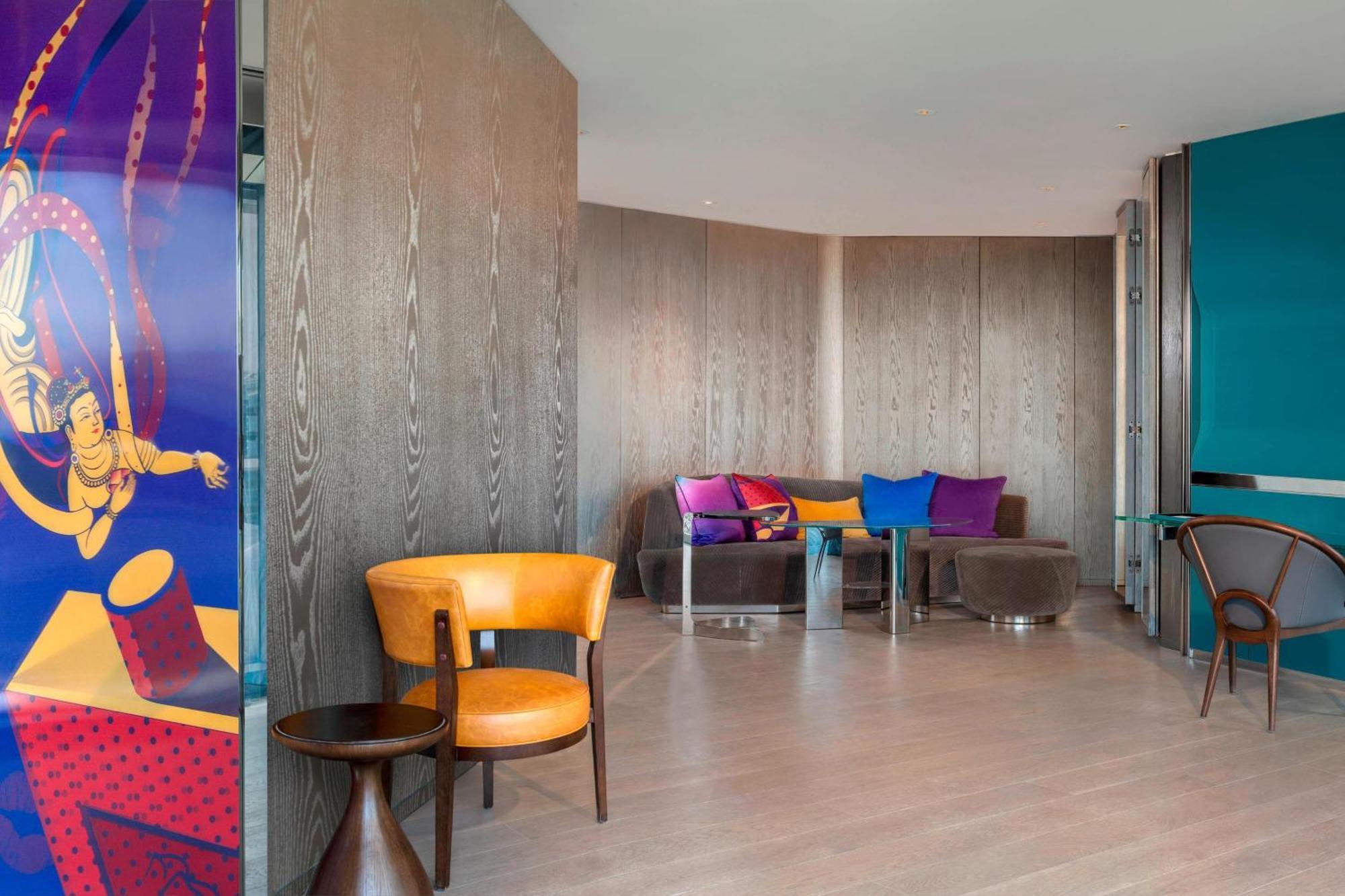 Cozy Suite, 1 Bedroom Suite, 1 King, Balcony,1592946670:JPEG