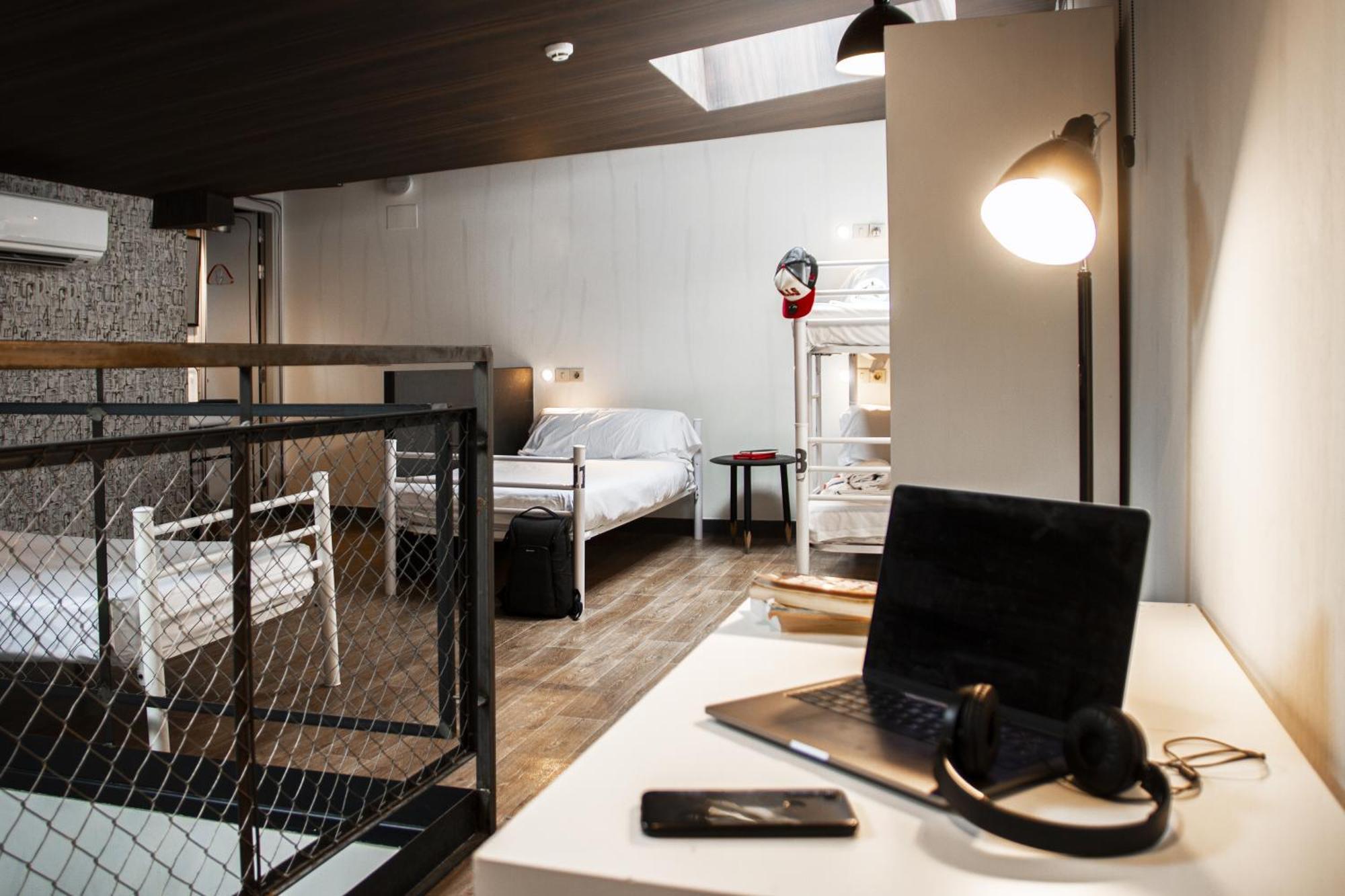 Bett in einem gemischten Maisonette-Schlafsaal mit 11 Betten und eigenem Bad