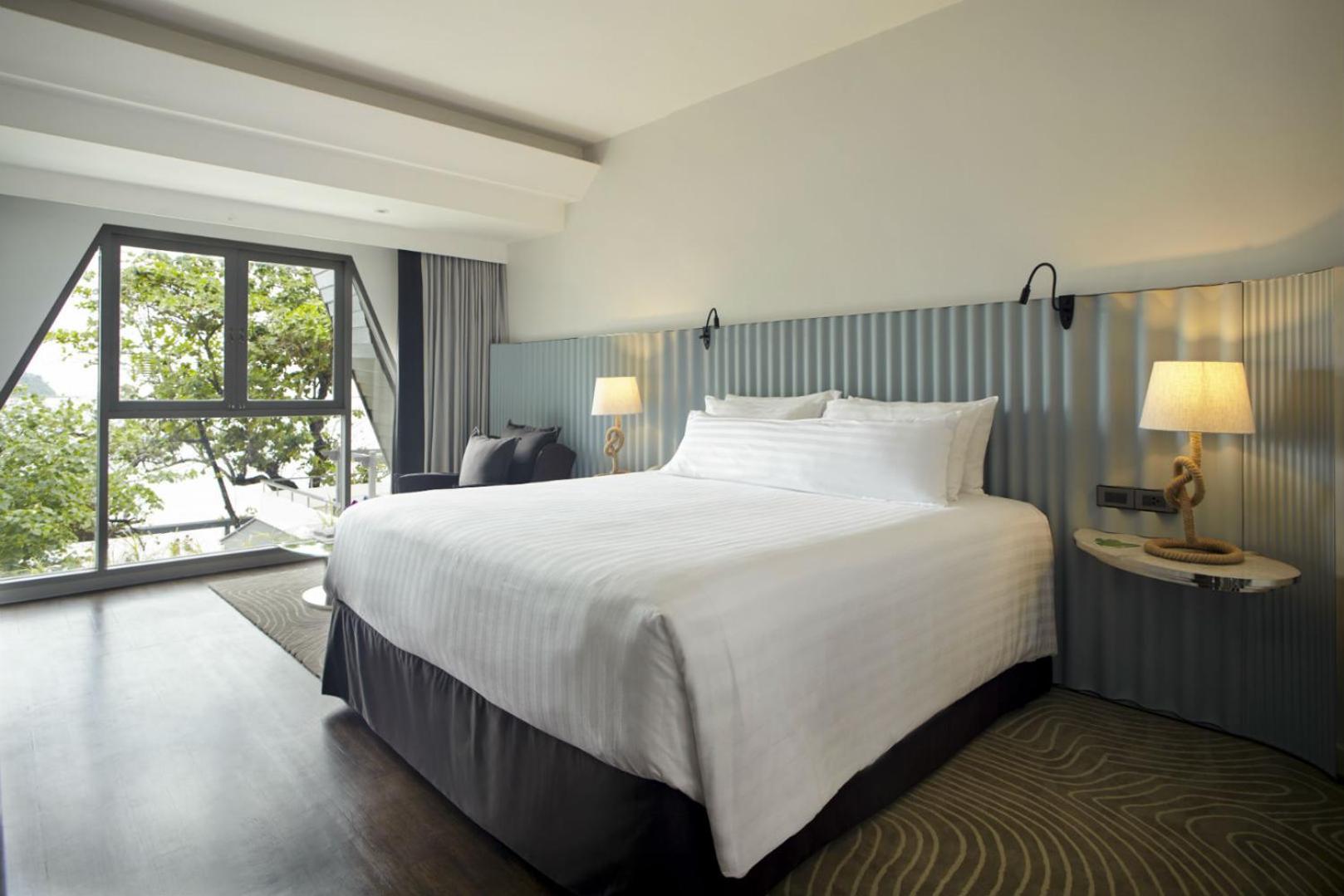 Deluxe Double or Twin Room with Sea View