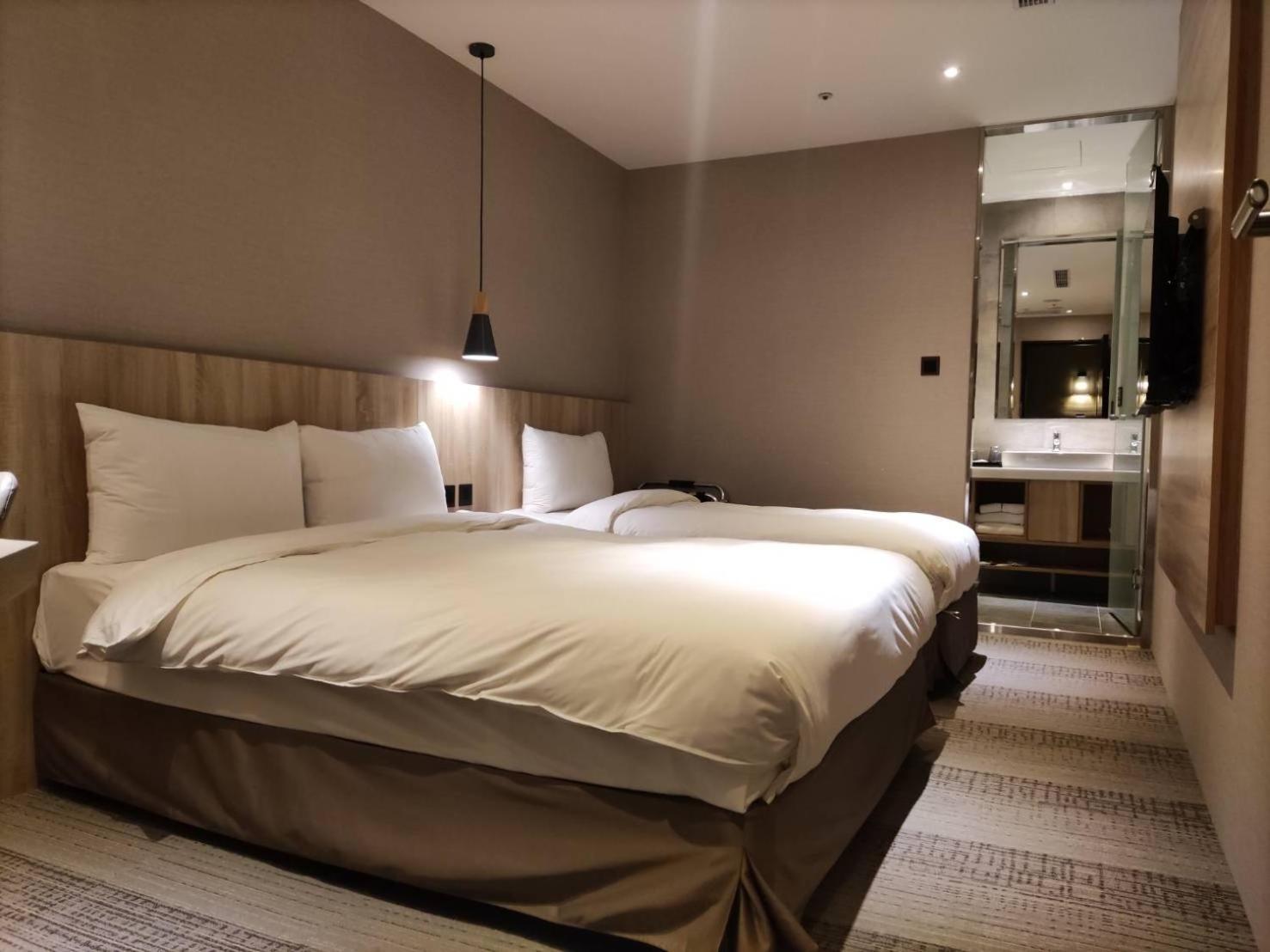 Basic Triple Room