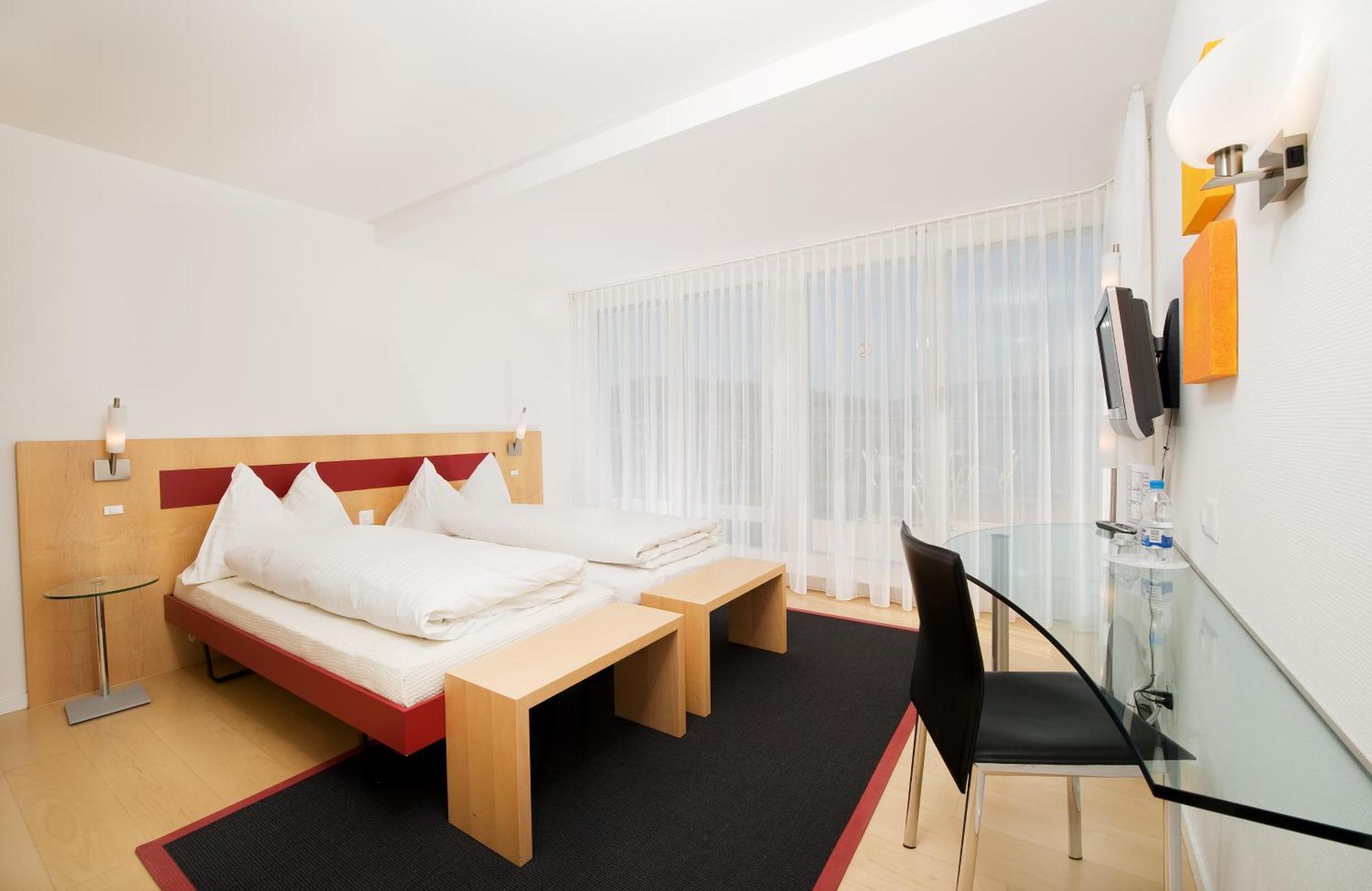 Double Room with Lake View,1588098756:JPEG