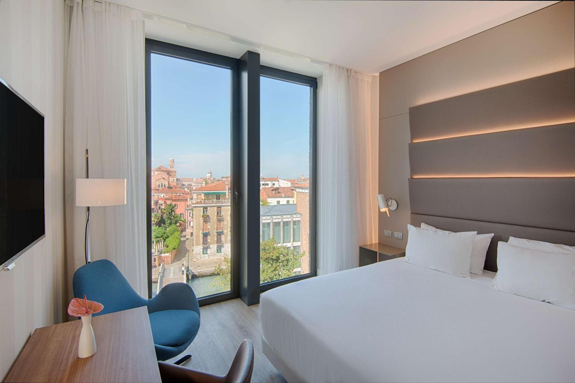 Superior Double or Twin Room with Canal View,1645693741:JPEG
