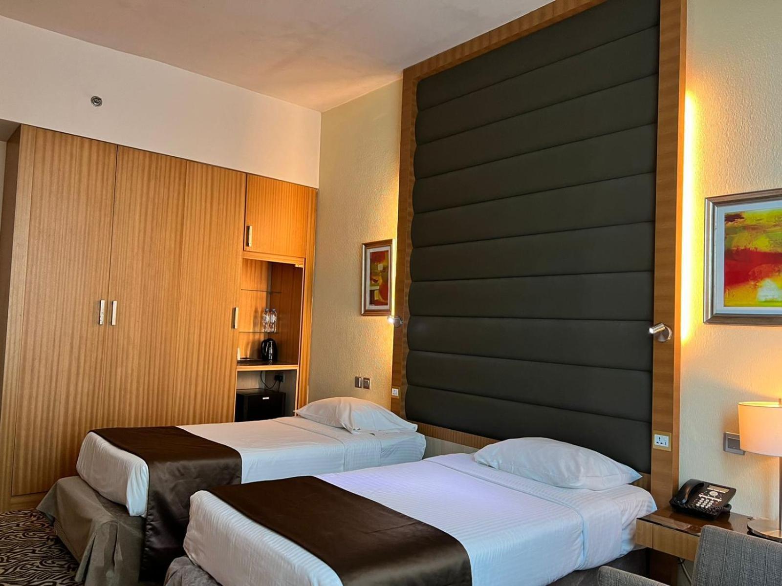 Standard Room with Two Twin Beds - 20% off Food & Beverages, Late Check-out until 4pm + Early Check-in from 8am , 50% Off on Spa Services, 50% Off Laundry Services,1555168942:JPEG
