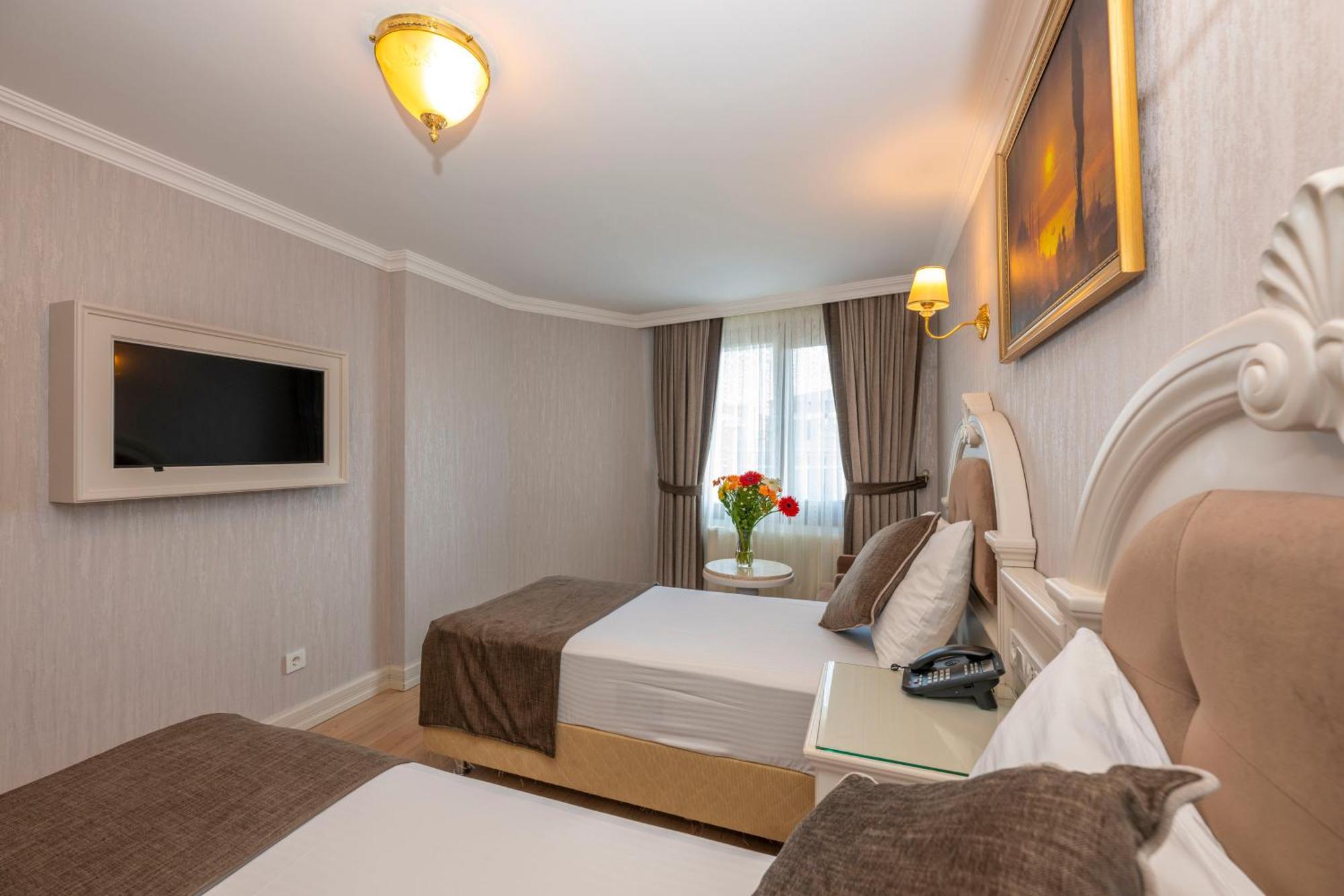 Double Room,1549186150:JPEG