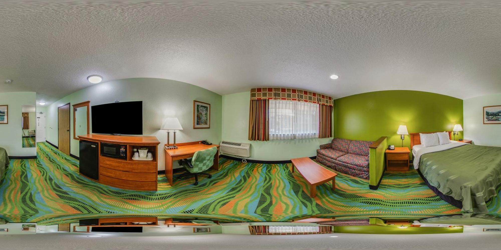 Queen Room,1549865524:JPEG