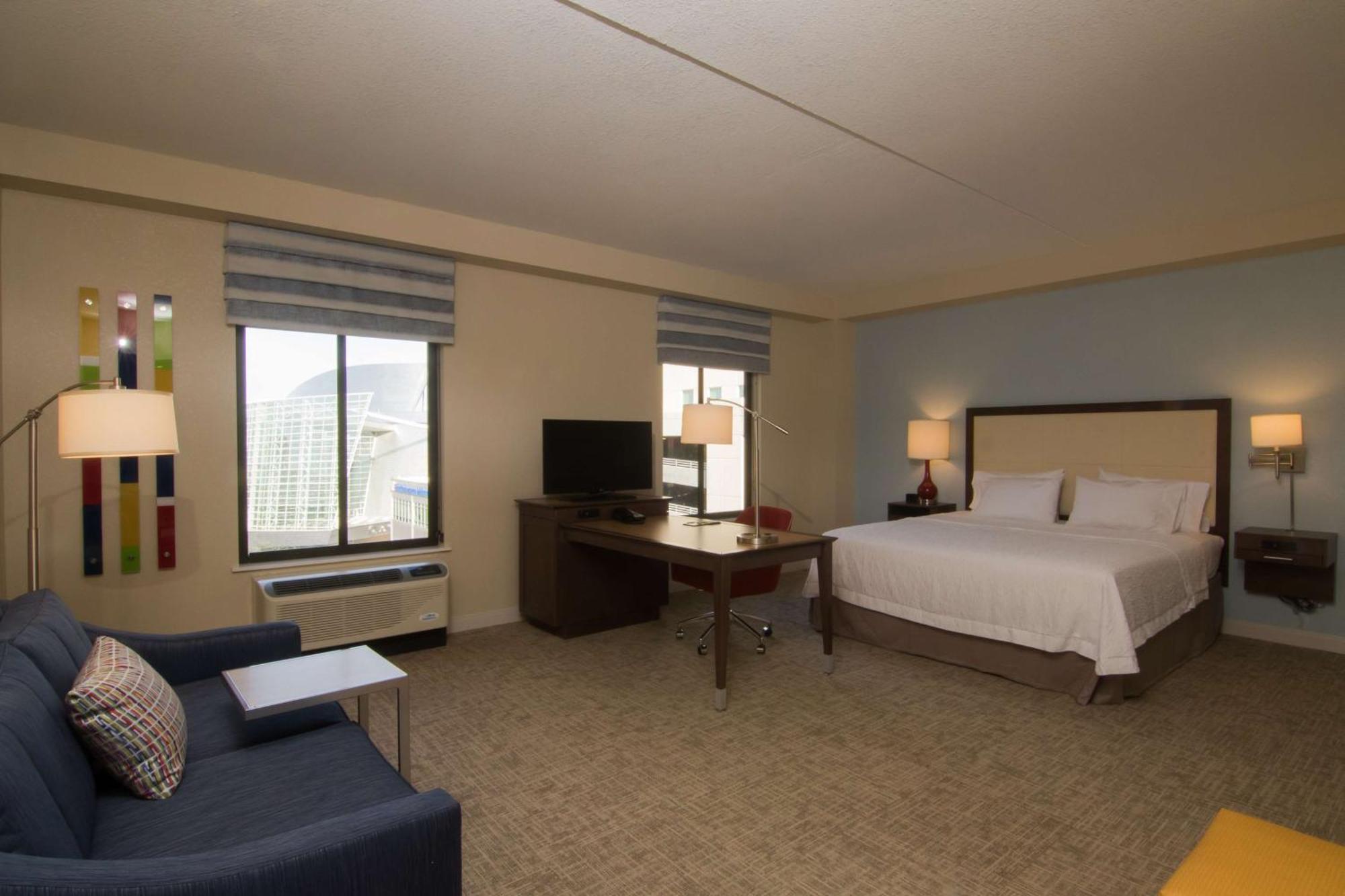 King Studio Suite with City View - Non-Smoking,1551470134:JPEG