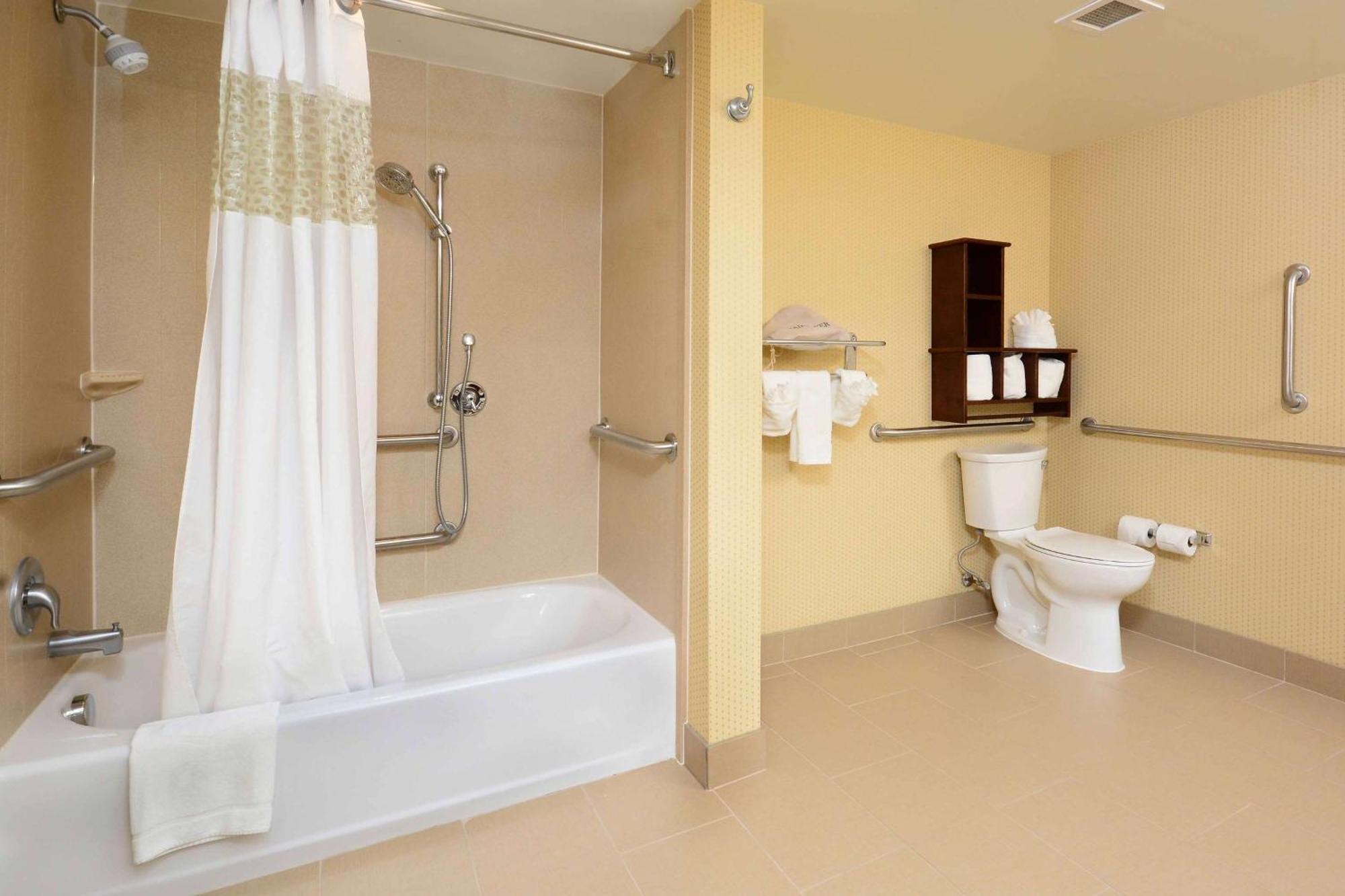 King Room - Mobility Access/Non-Smoking,1551495406:JPEG