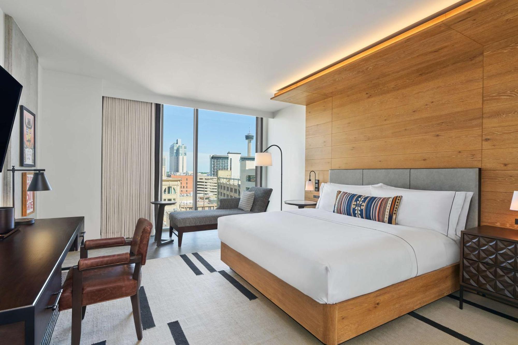 King Room Mobility Access