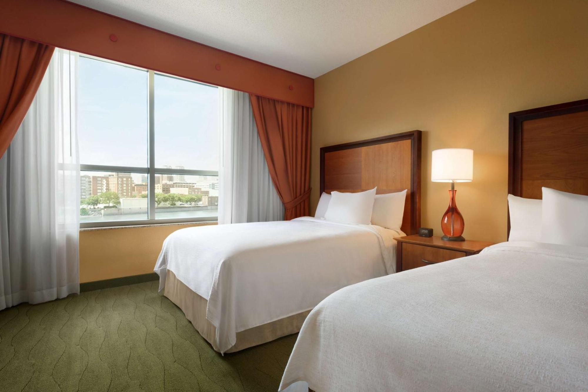 Suite Two Double Beds Non-Smoking