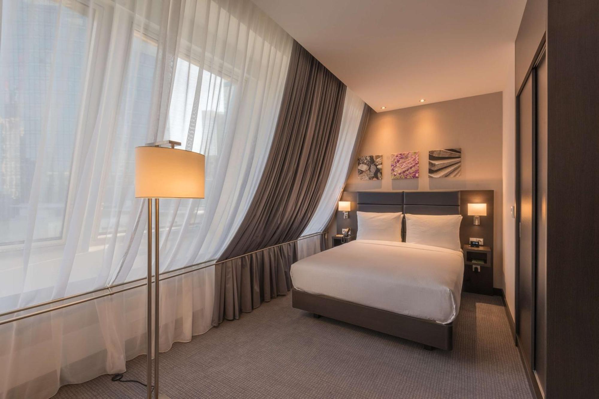 Quarto Superior com Cama Queen-size