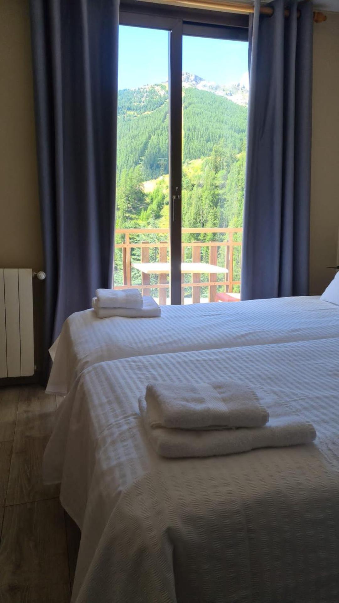 Chambre Double ou Lits Jumeaux avec Balcon - Vue sur Pistes de Ski