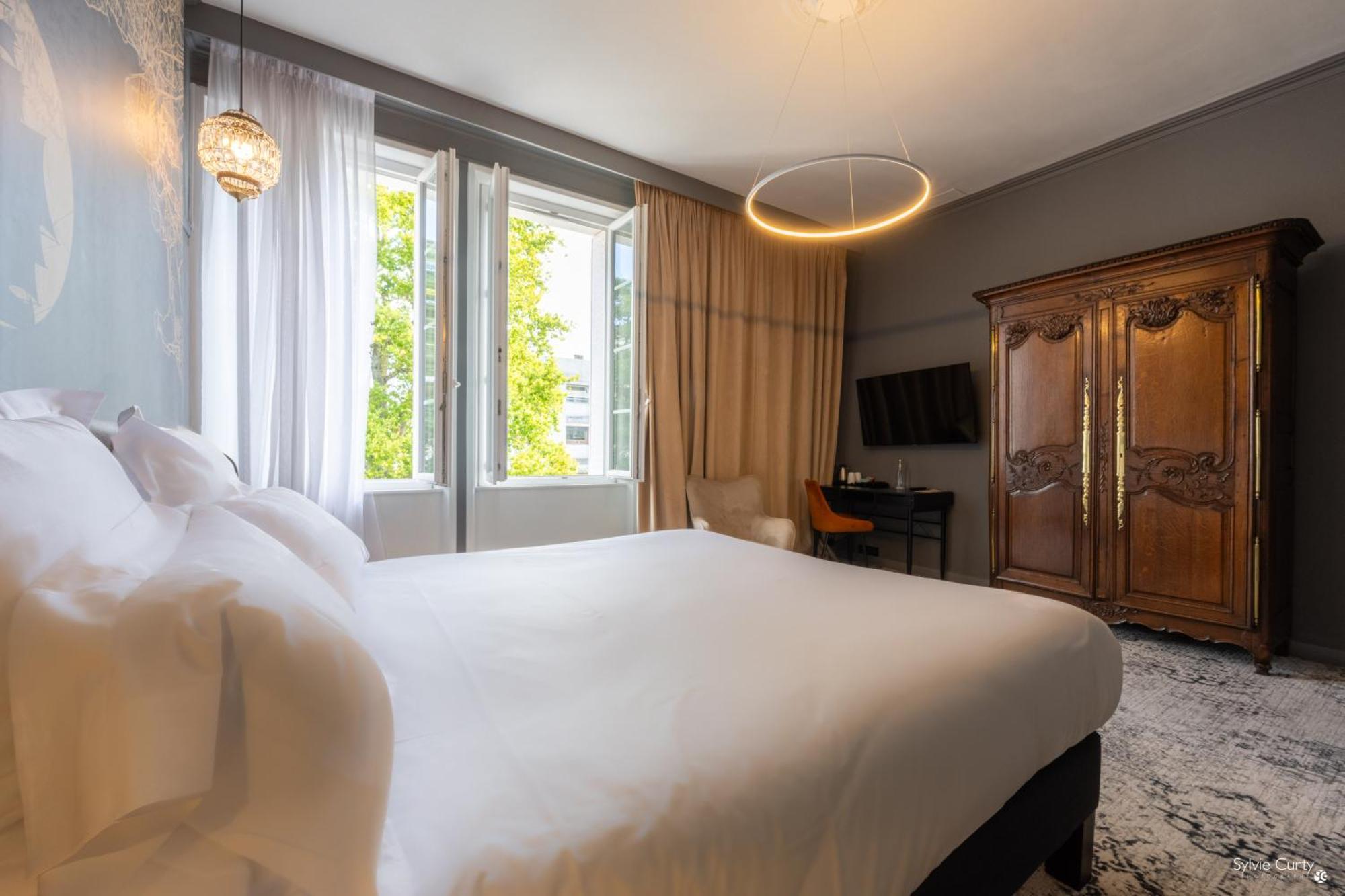 Deluxe Double Room,1554010672:JPEG