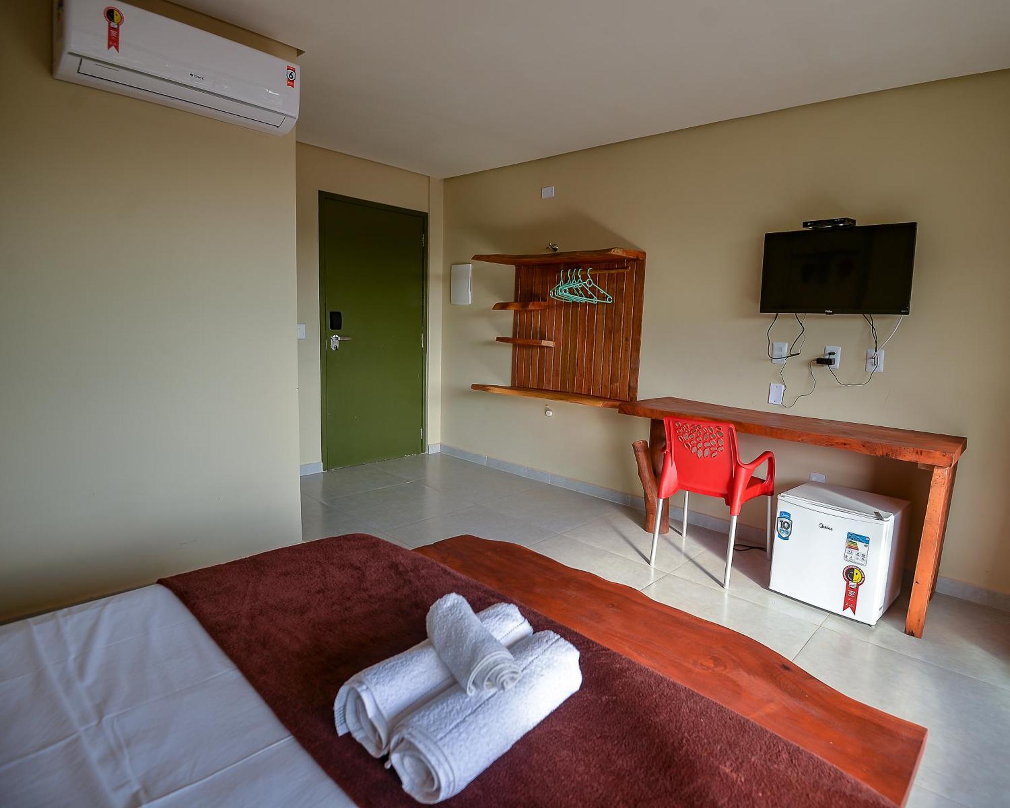 Deluxe Room,1554310612:JPEG