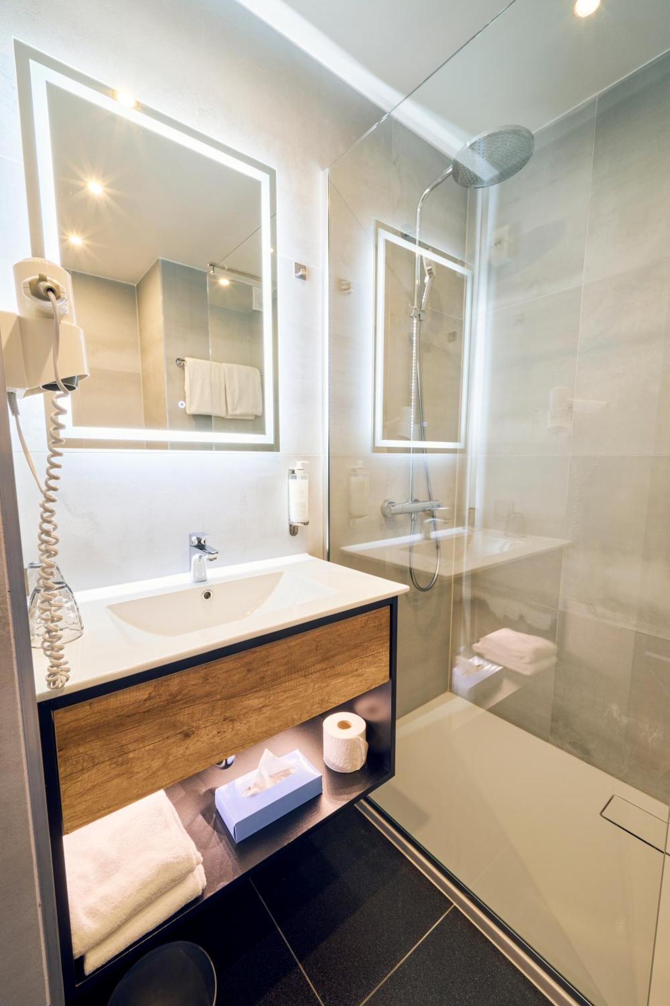 Executive Single Room,1555017088:JPEG