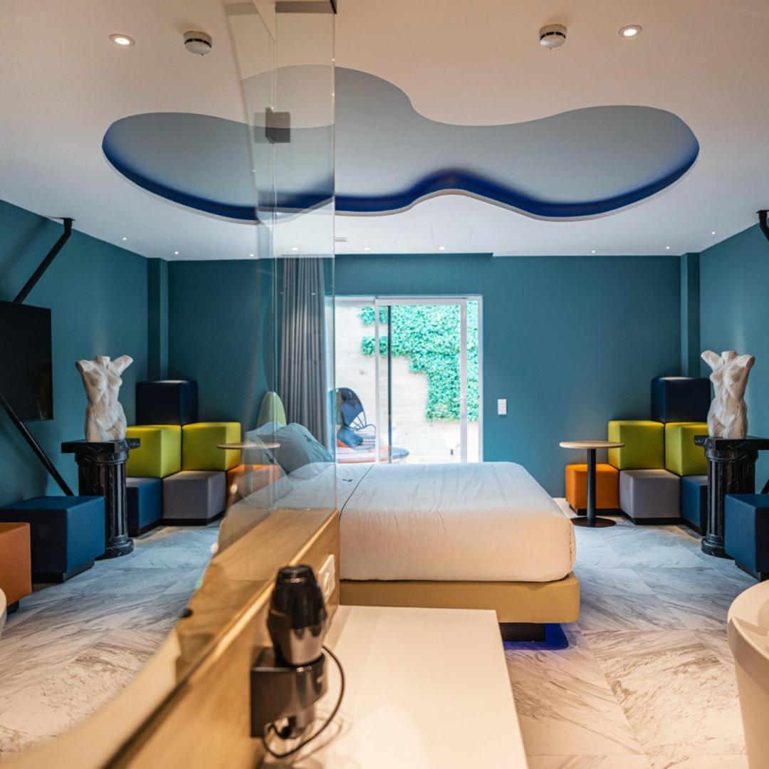 Deluxe Suite Spa Bath