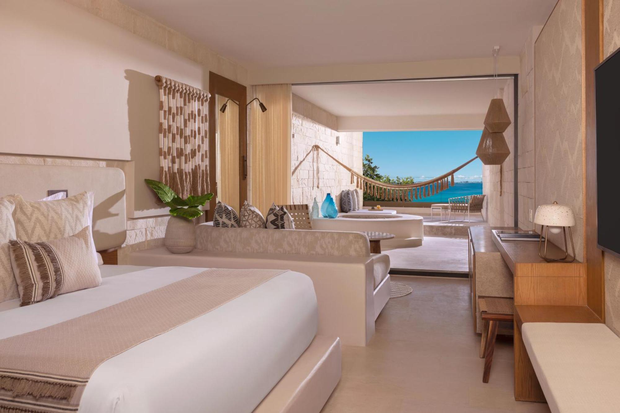 Signature Junior King Suite with Hot Tub and Ocean View