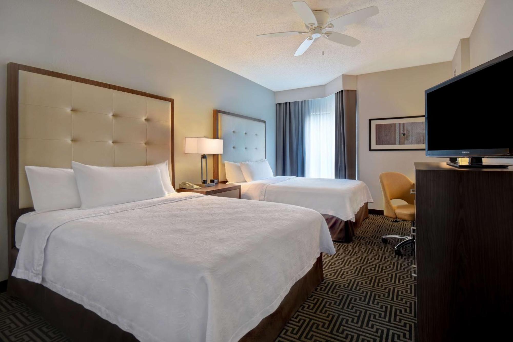 One-Bedroom Queen Suite Two Queen Beds Non-Smoking