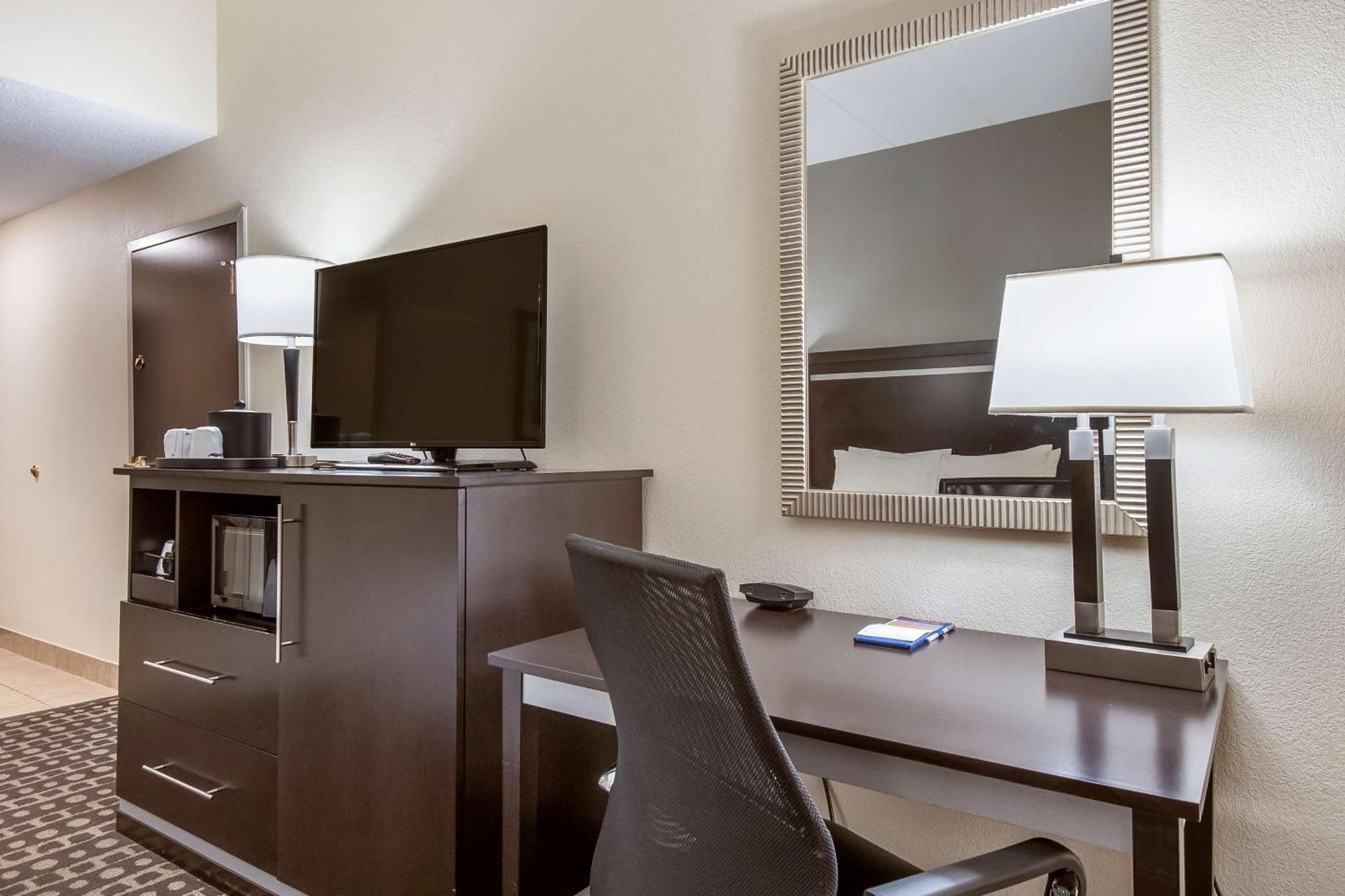 King Room - Mobility Access/Non-Smoking,1706237757:JPEG