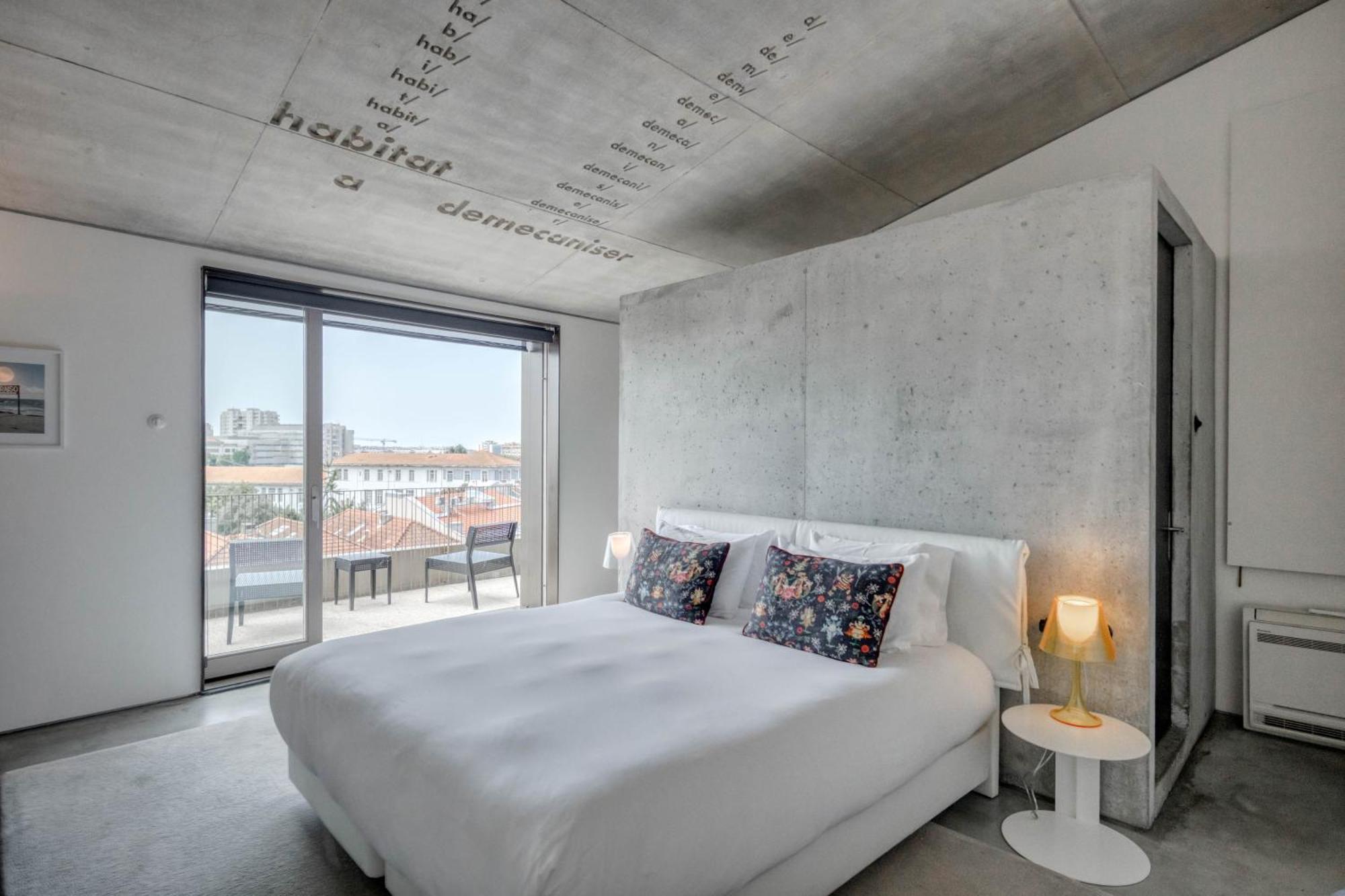 Suite Balcony,1558214206:JPEG