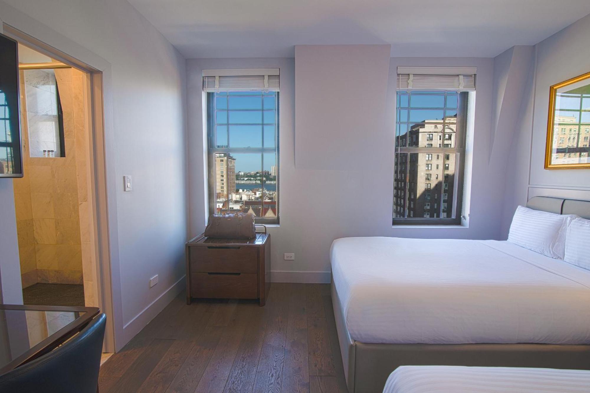 Deluxe 2 Full Beds,1558242220:JPEG