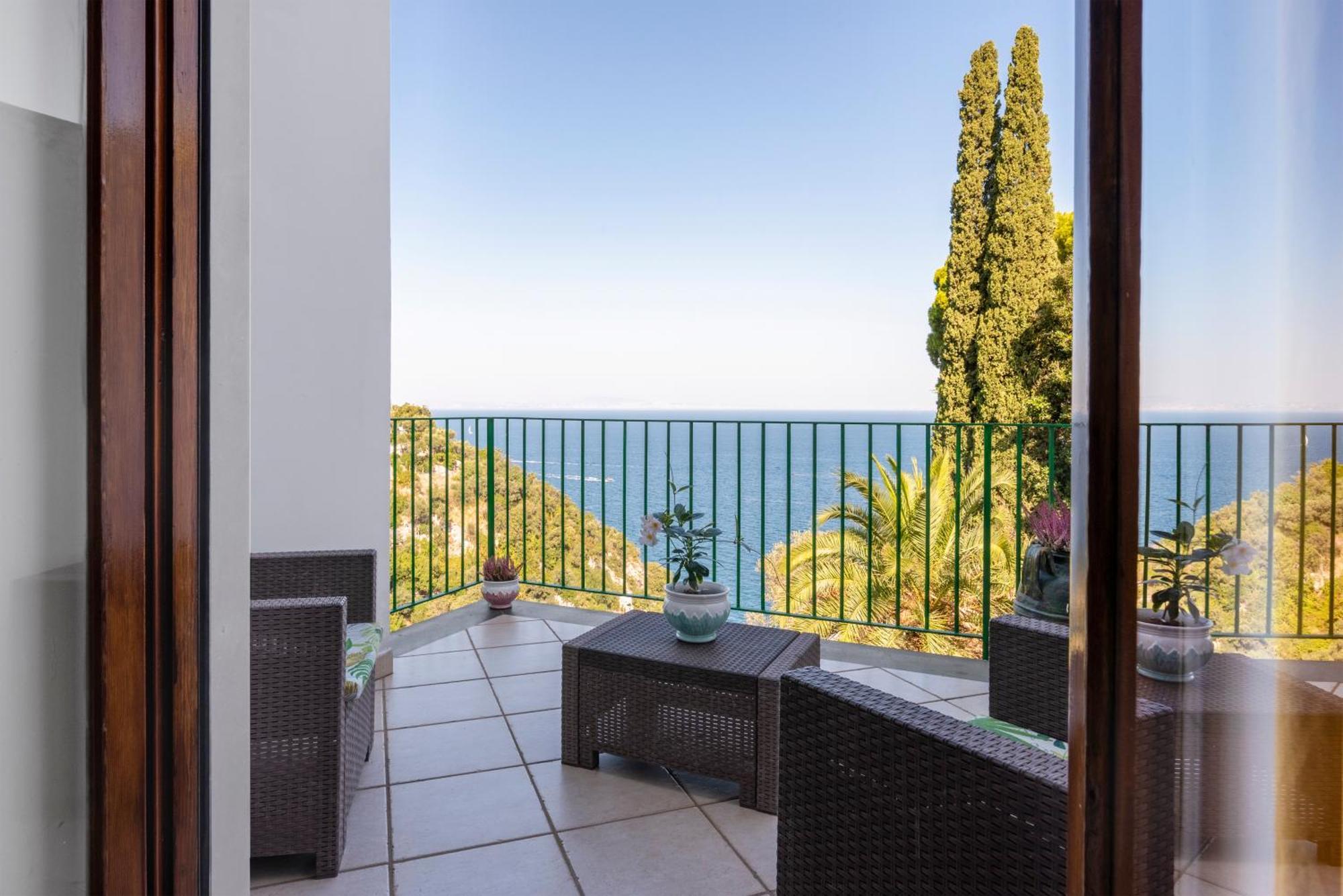 Double Room Balcony Sea View