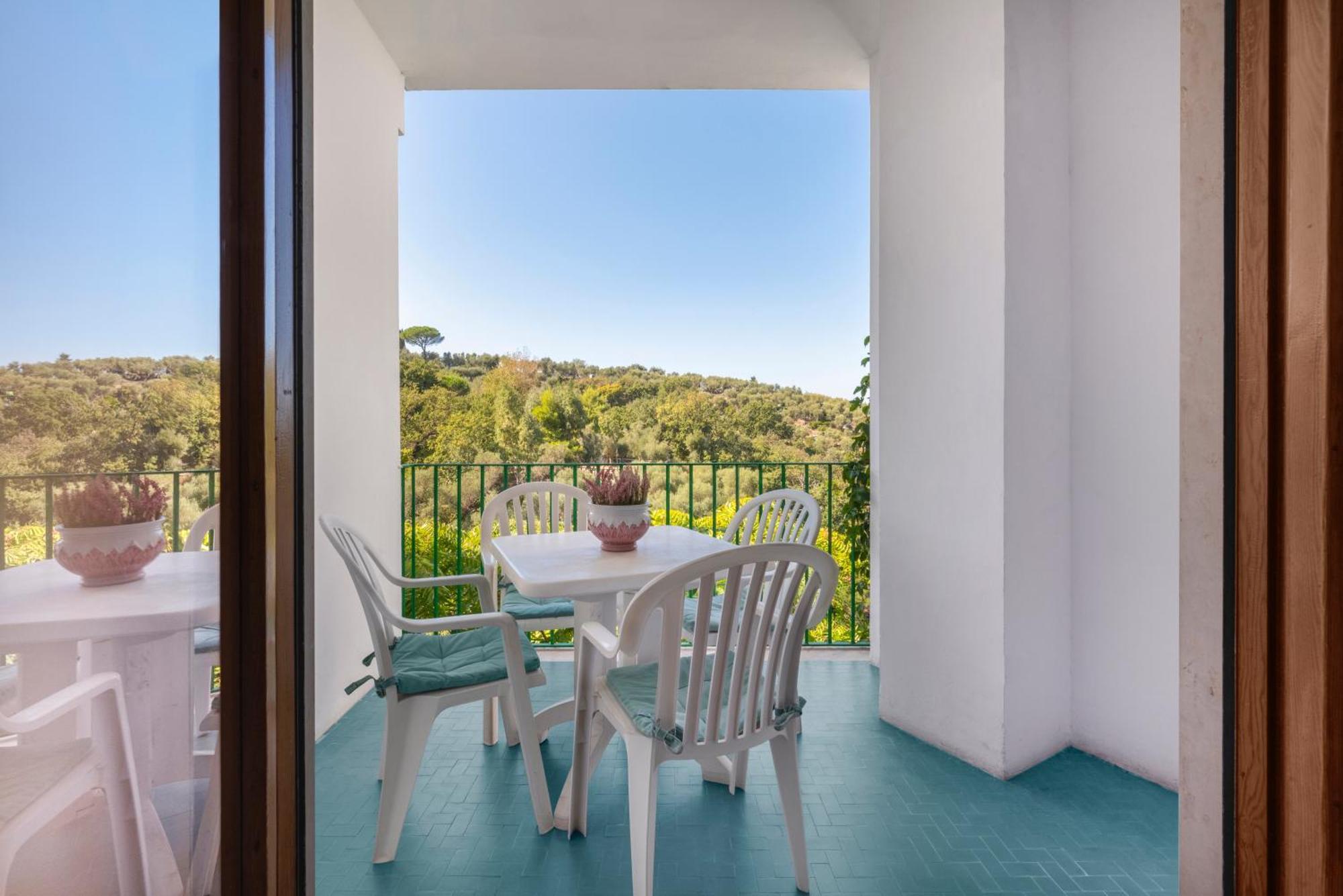 Triple Room Balcony