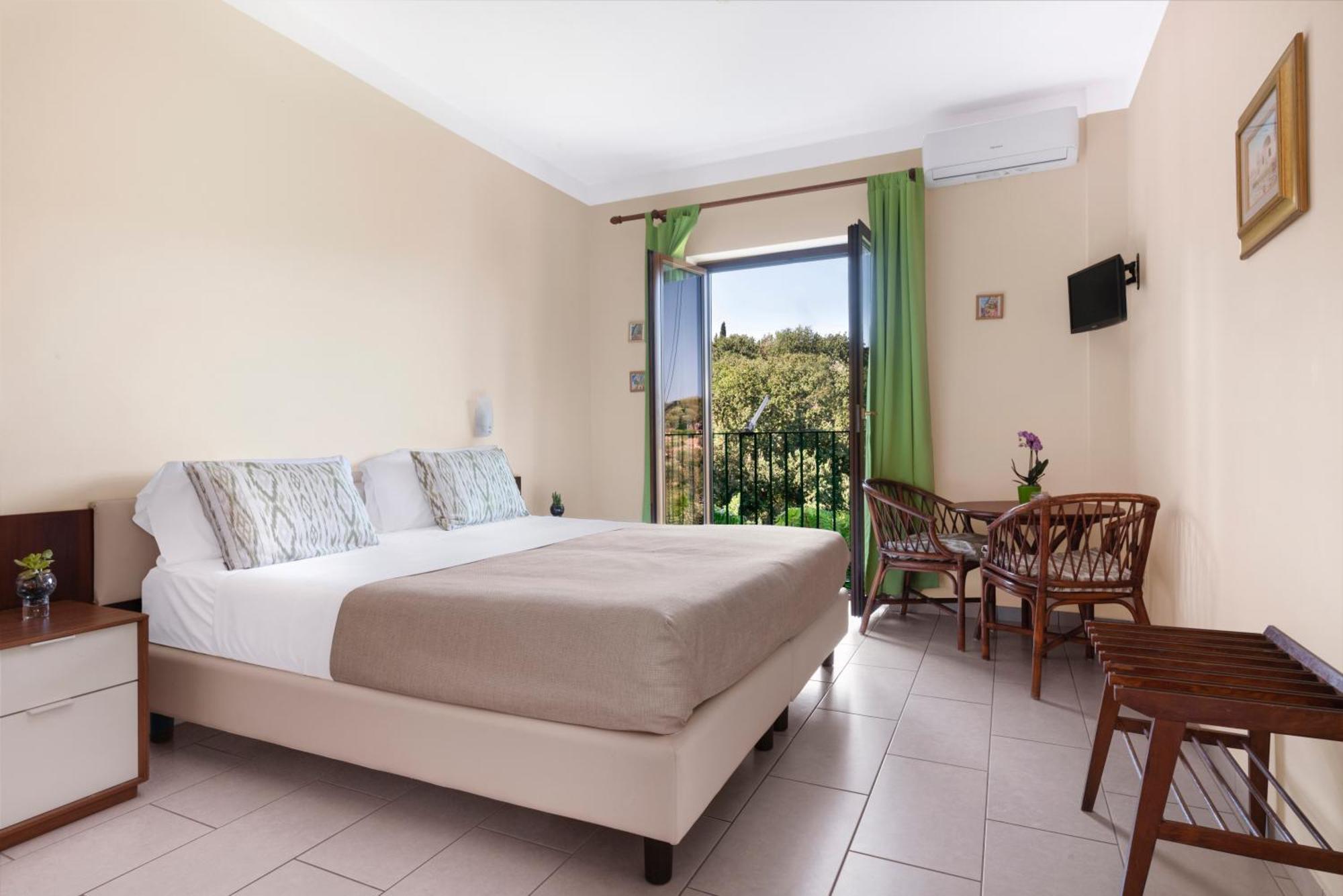 Double Room Garden View