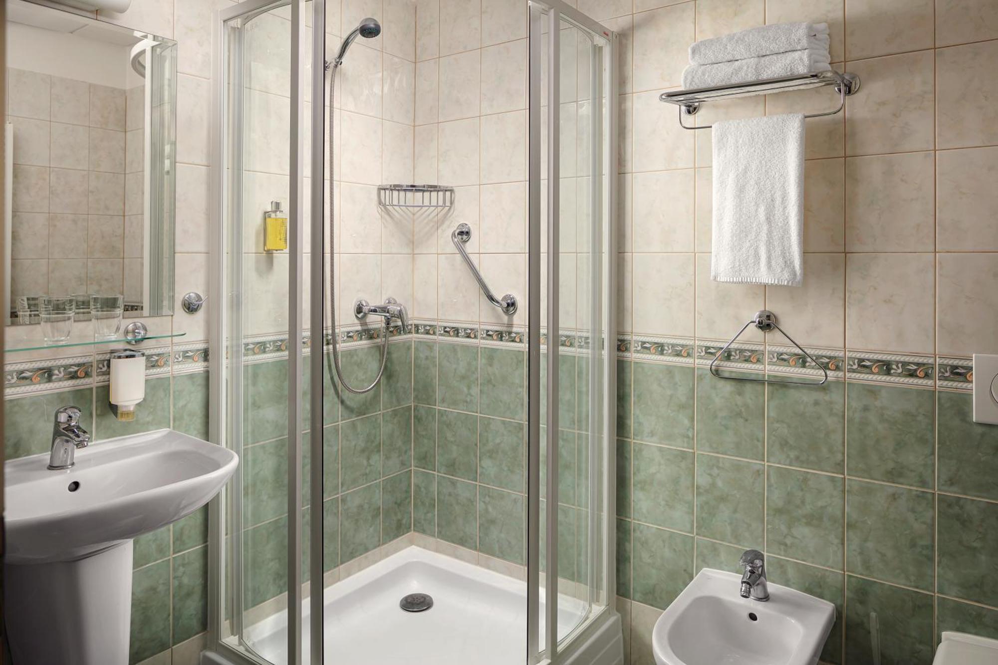 Doppelzimmer mit Zustellbett