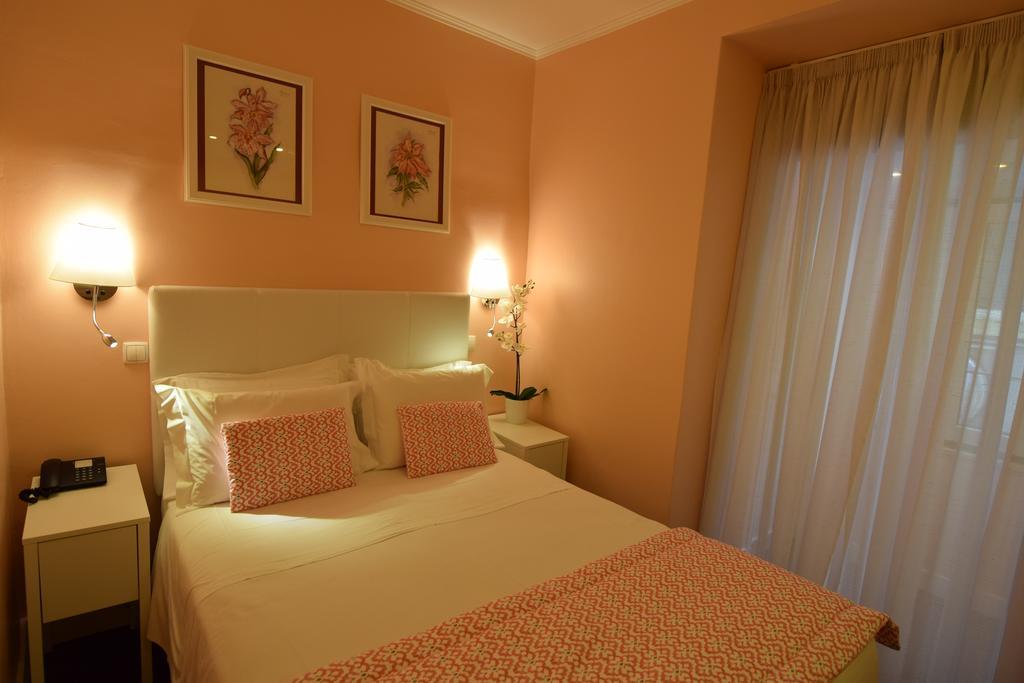 Small Single Room