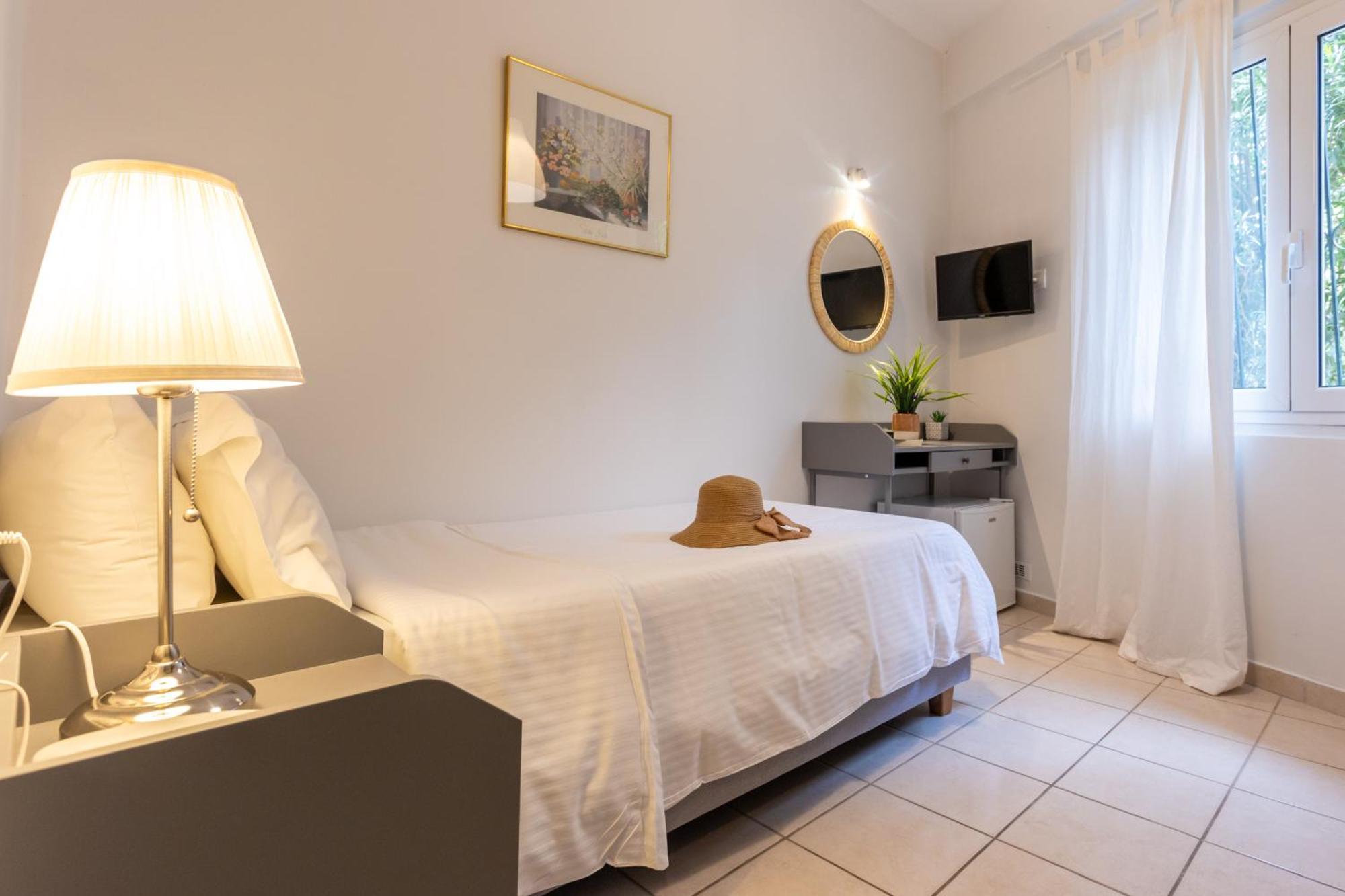 Single Room,1574683583:JPEG