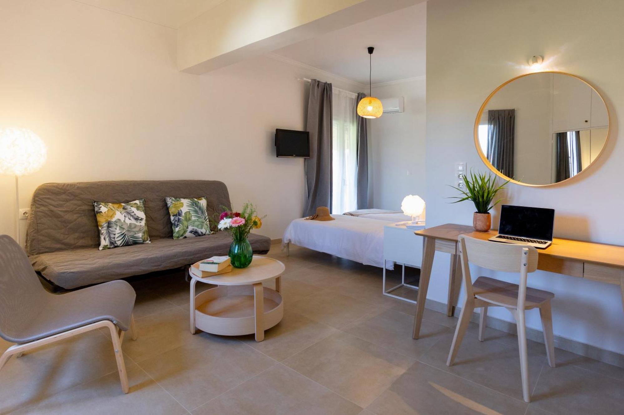 Family Room with Balcony,1574683619:JPEG