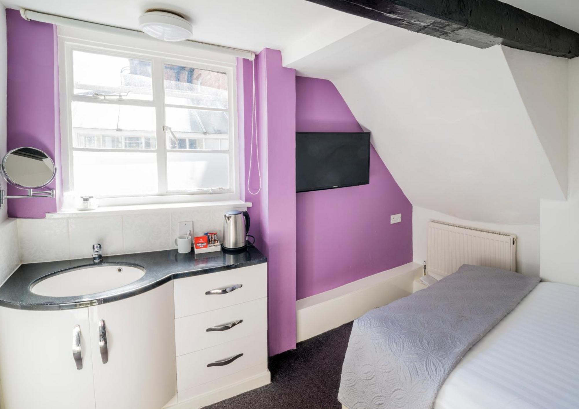 Single Room