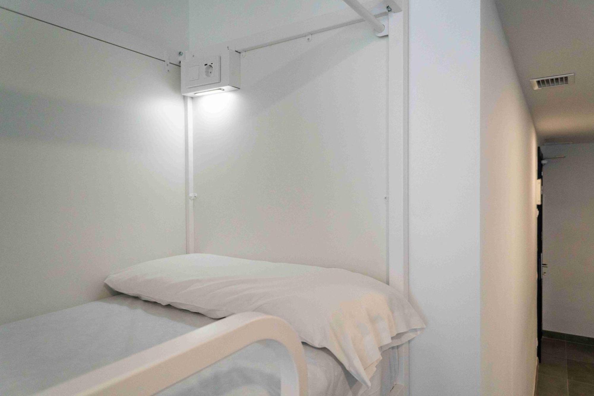 Posto Letto in Dormitorio Misto con 8 Letti (Bagno Interno)