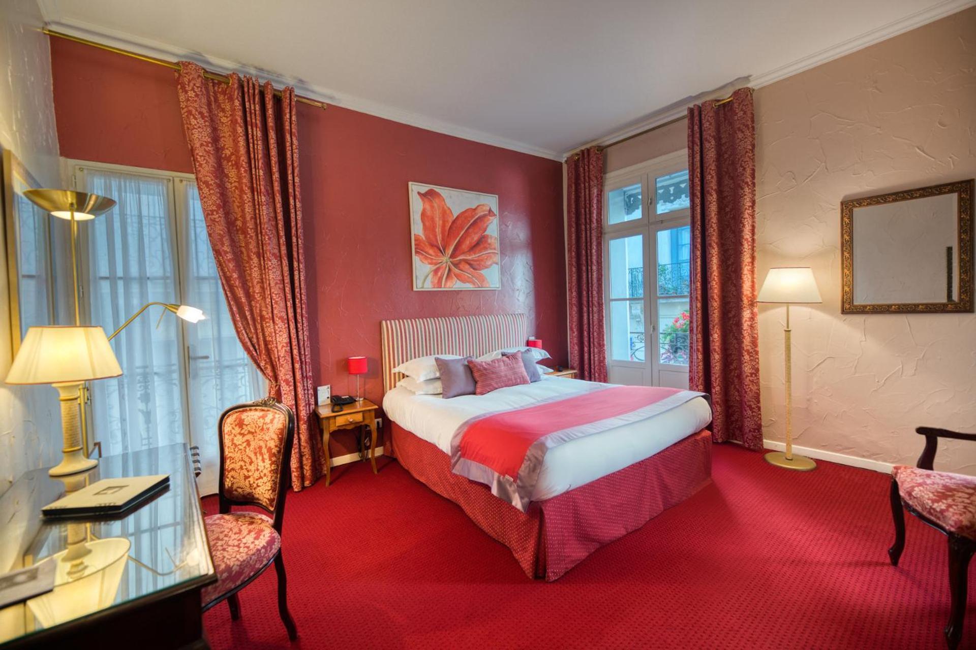Superior Queen Room