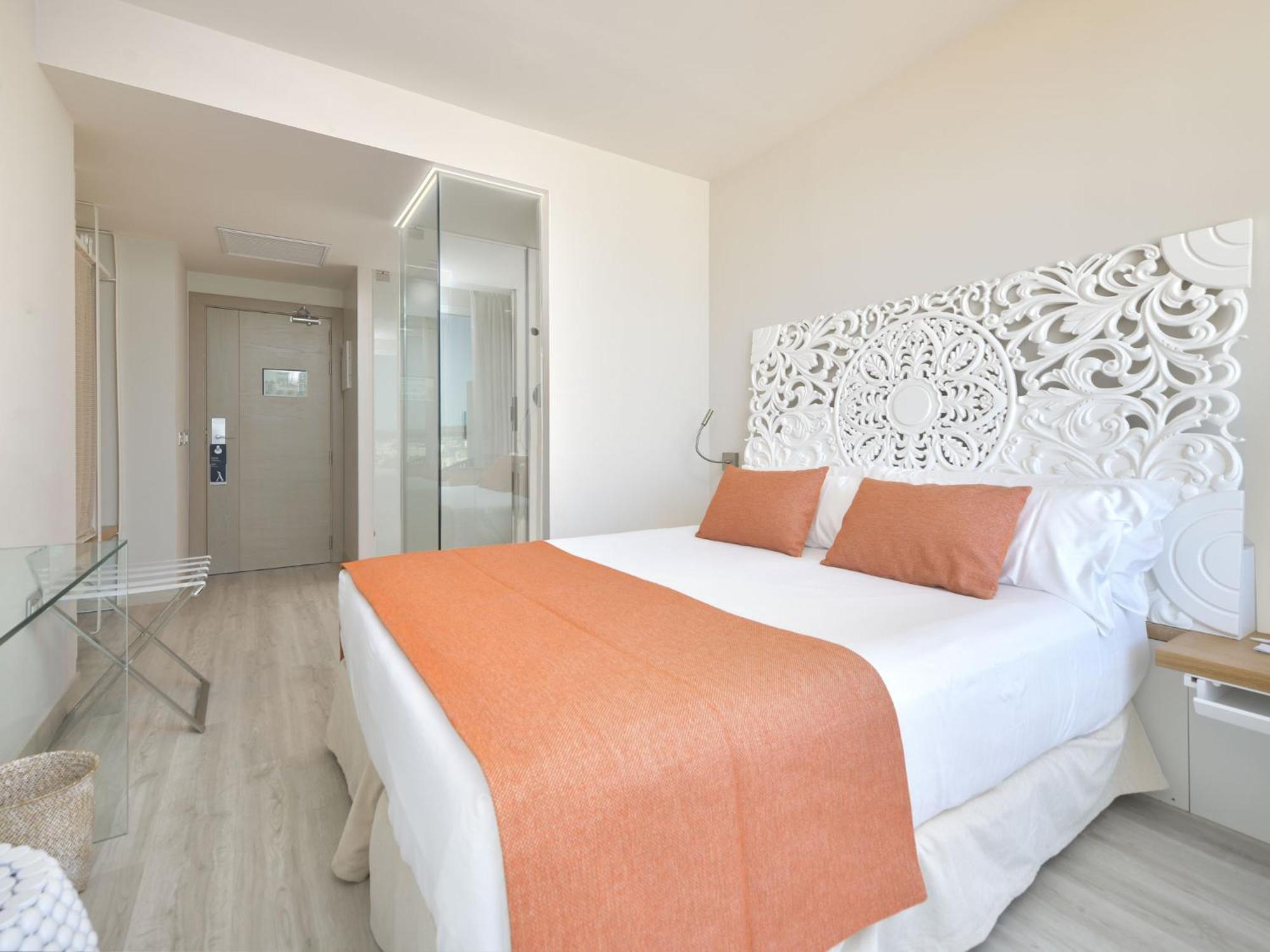 Double or Twin Room with lateral Sea View Make It Happen,1589109359:JPEG