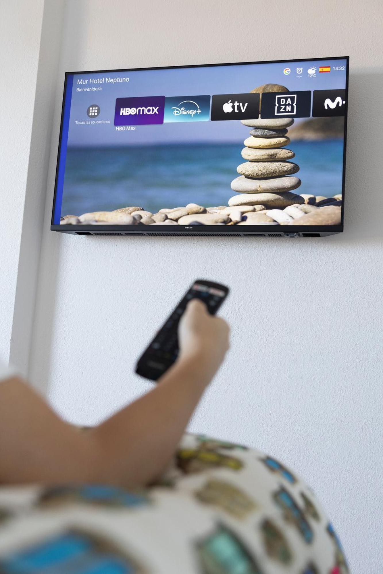 Superior Double Room Single Use with Pool View,1590337189:JPEG