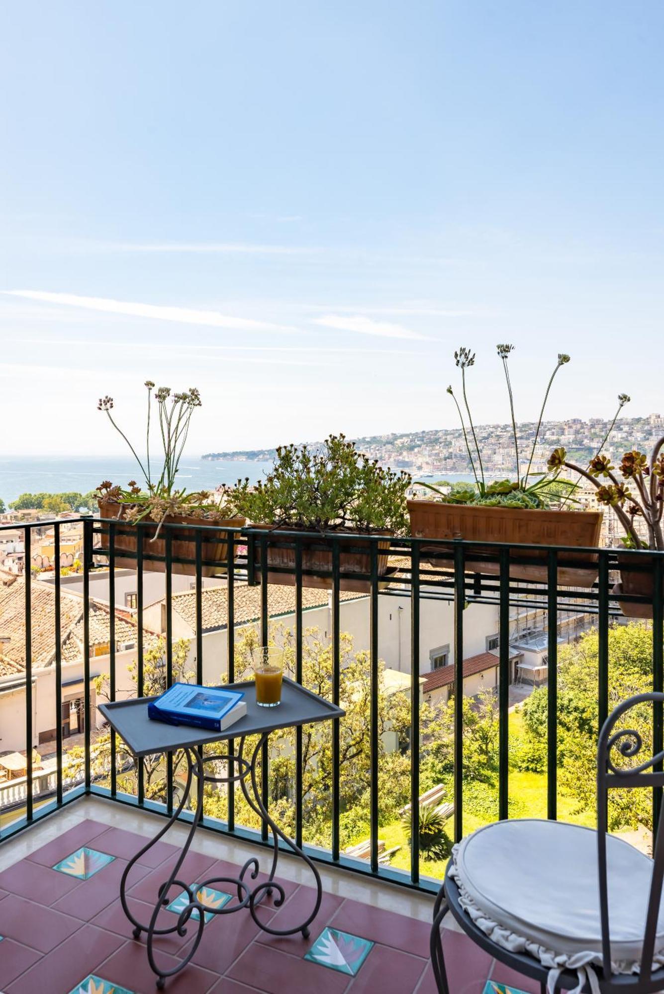 Deluxe Double Room with Balcony and Sea View,1590669419:JPEG