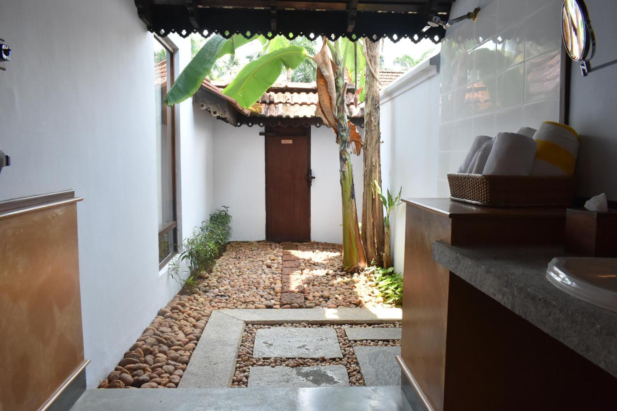 Meandering Pool Villa